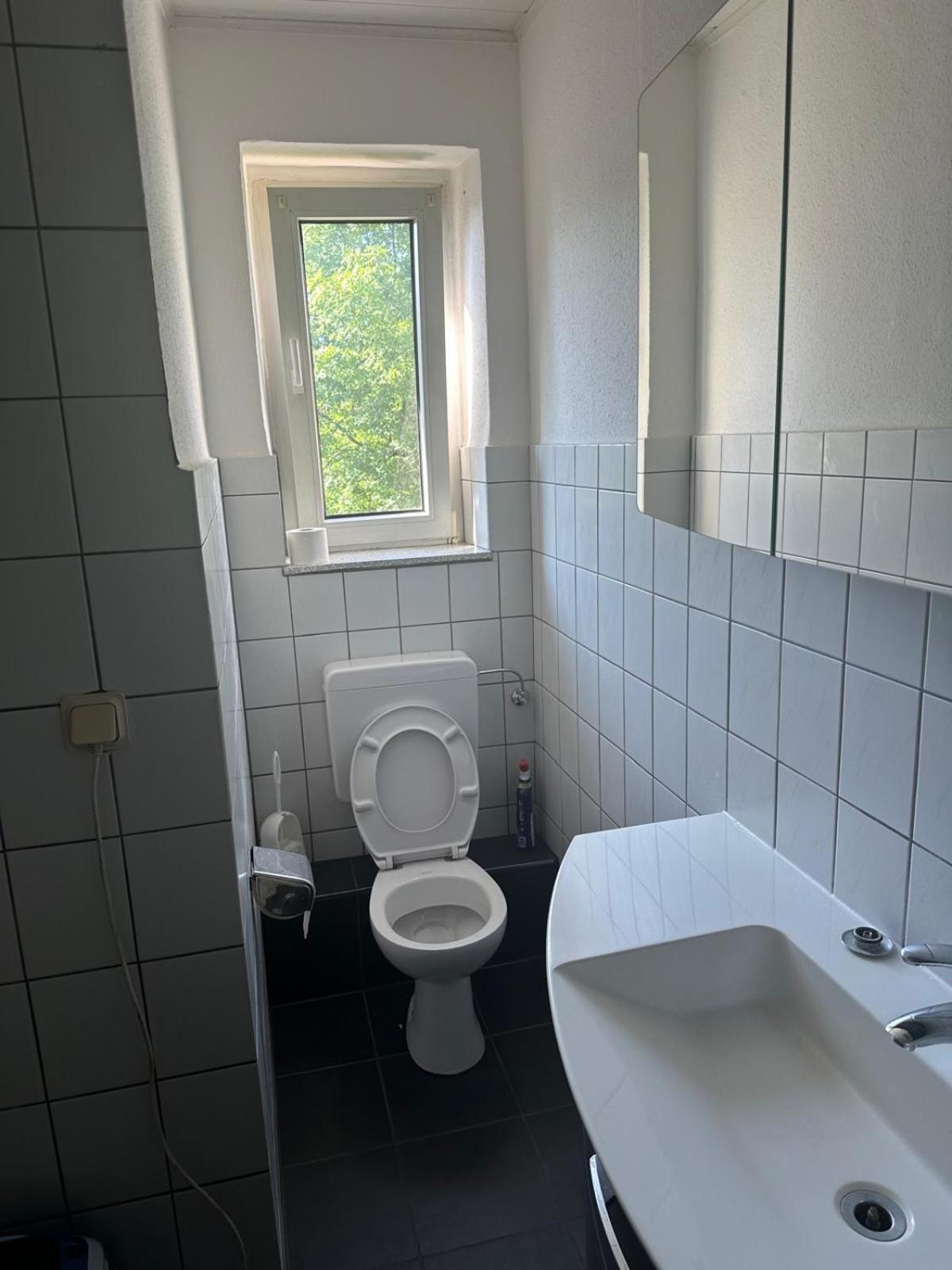 Privatzimmer Am Iltispark 뒤스부르크 외부 사진